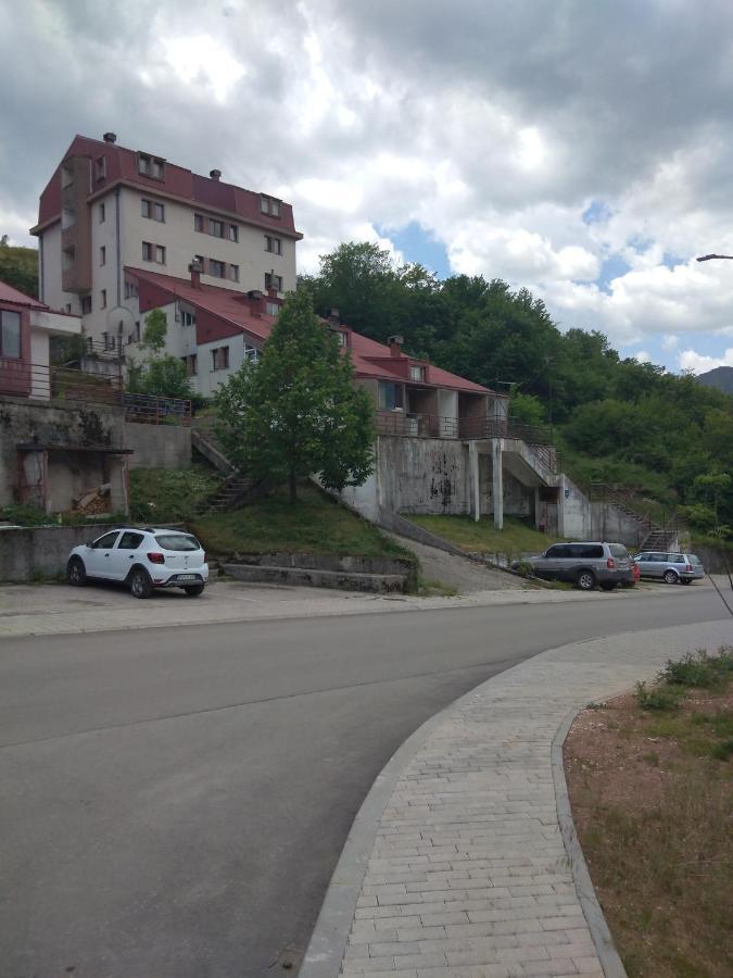 Apartman Sofija Pluzine Luaran gambar